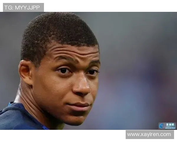 当红足球球星齐聚冰雪世界上演热血搞笑打雪仗大战场面欢乐不断